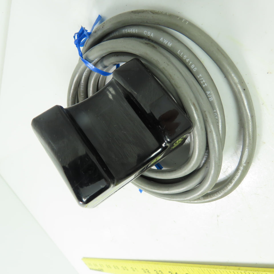 Banner OTBA5 Momentary Action Optical Touch Button 120VAC SPDT NEW