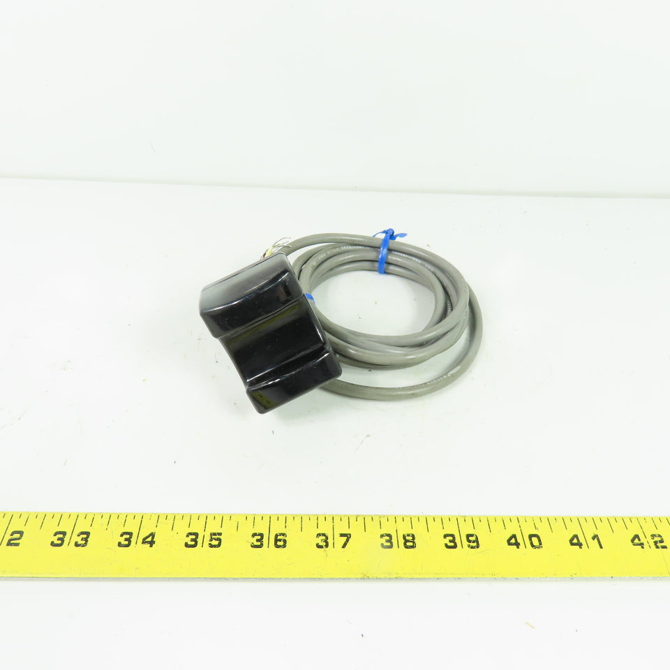 Banner OTBA5 Momentary Action Optical Touch Button 120VAC SPDT NEW
