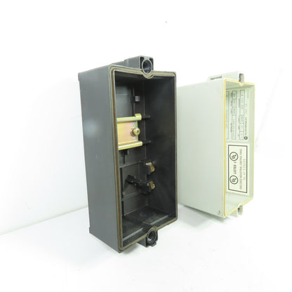 Allen-Bradley 109-C16KDS1C Type 4X Industrial Starter Plastic Housing Enclosure