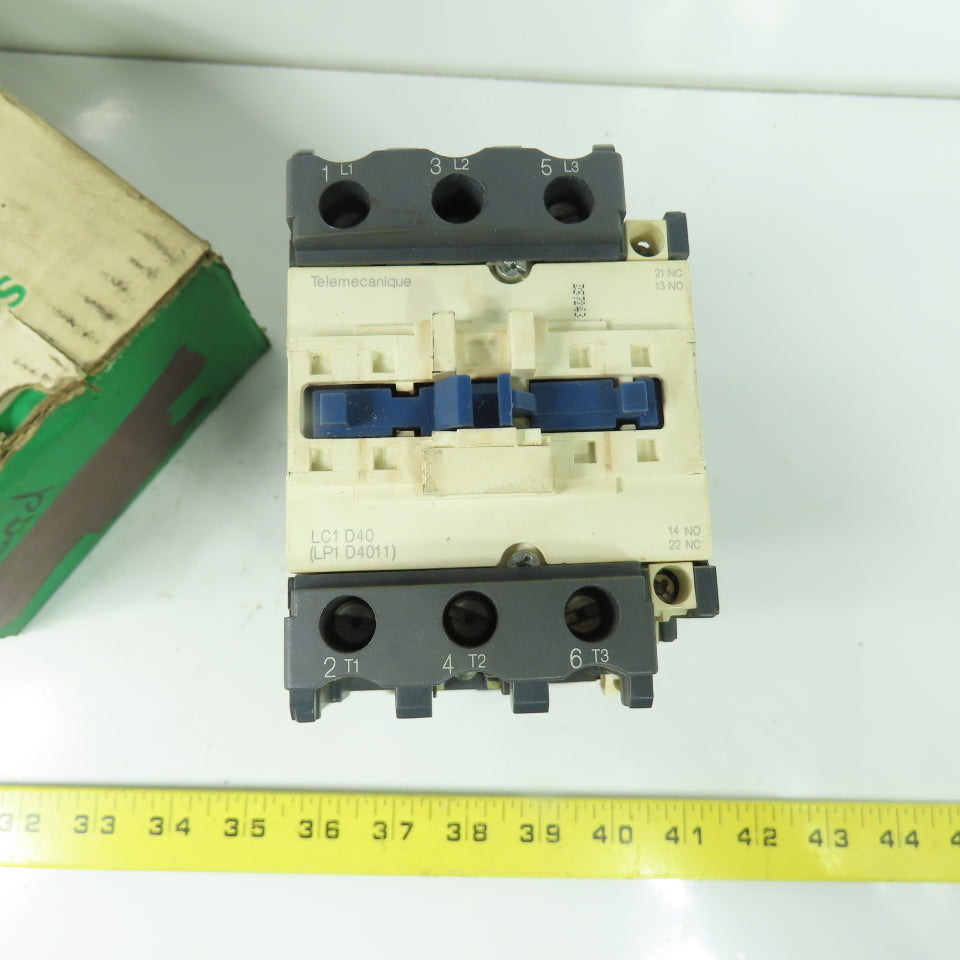 Schneider Electric LP1 D4011 LC1 D40 3-Pole TeSys D Contactor 24VDC Coil