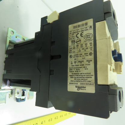 Schneider Electric LP1 D4011 LC1 D40 3-Pole TeSys D Contactor 24VDC Coil