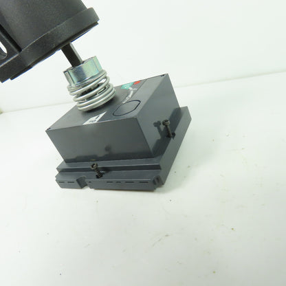 E103955 20191261325 Through-the-Door Handle Circuit Breaker Mechanism
