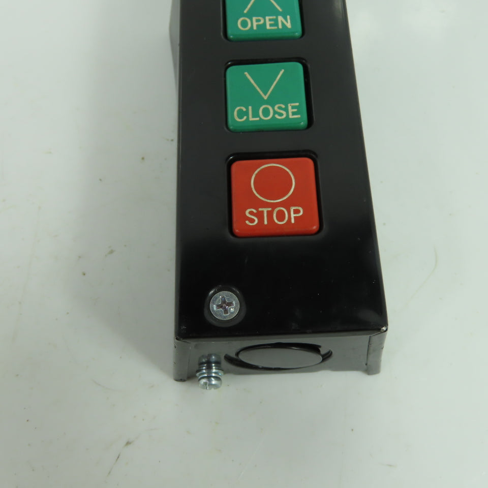 Eastern Motor Controls PBS-3 3-Push Button Station Open/Close/Stop 5A 240VAC