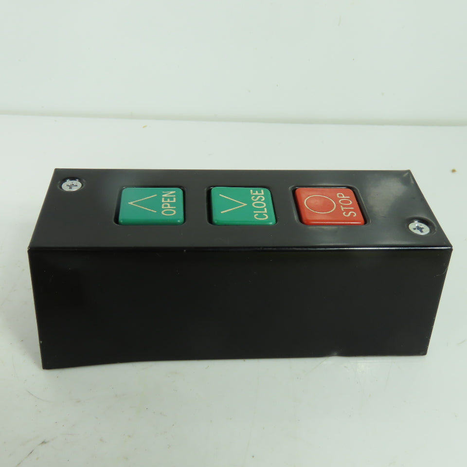 Eastern Motor Controls PBS-3 3-Push Button Station Open/Close/Stop 5A 240VAC