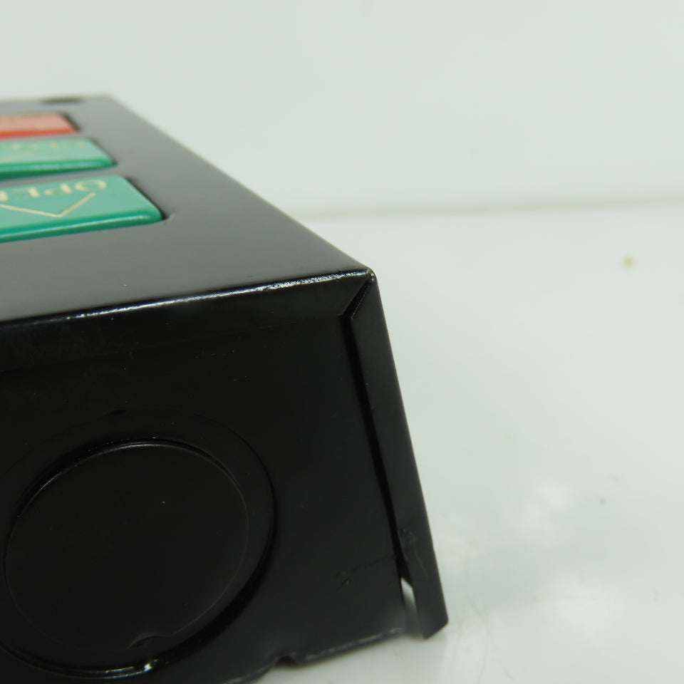 Eastern Motor Controls PBS-3 3-Push Button Station Open/Close/Stop 5A 240VAC