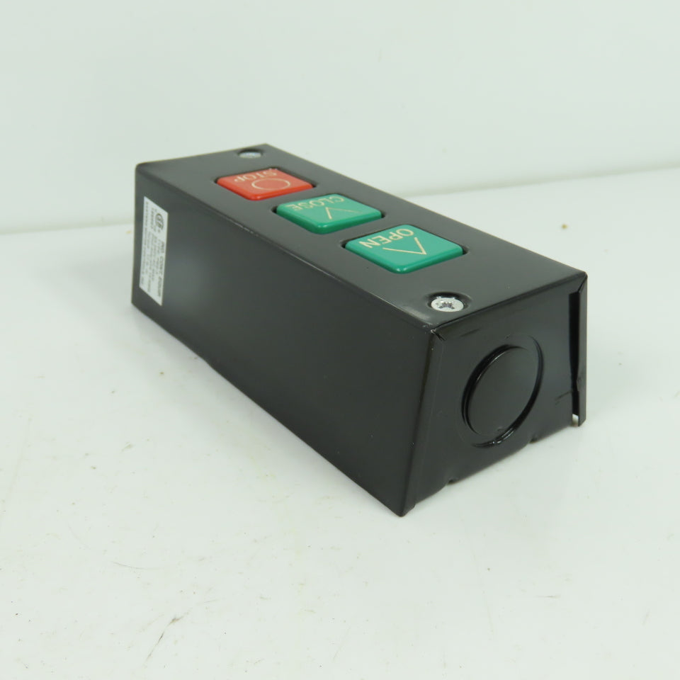 Eastern Motor Controls PBS-3 3-Push Button Station Open/Close/Stop 5A 240VAC