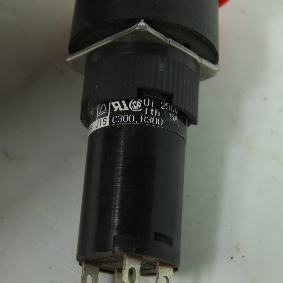 Fuji Electric FA AH165-V5 250V 5A Emergency Stop Push Button Switch NEW