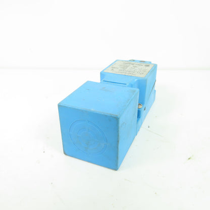 Allen-Bradley 871L-XCB40S40 Inductive Proximity Limit Switch 20-250VAC 40mm