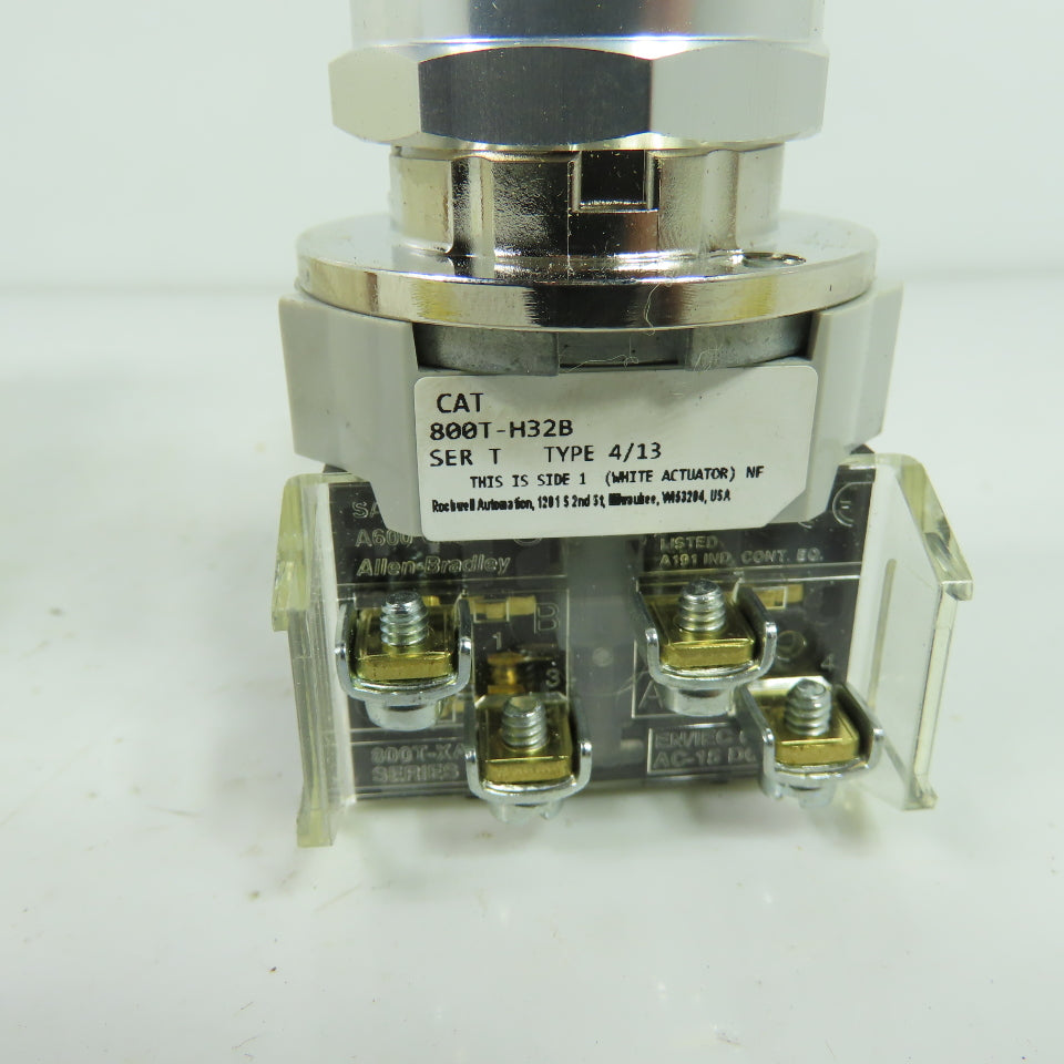Allen-Bradley 800T-H32B 3-Position Key Selector Switch NEW Ser T