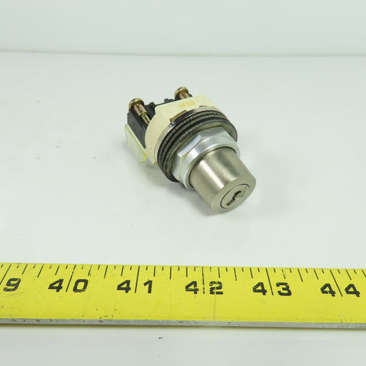 Allen-Bradley 800T-H3115 3-Position Key Operated Selector Switch Ser T