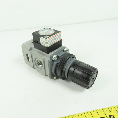 Parker P31EB92EGMBN5P Air Pressure Regulator W/ Gauge 150 PSIG 1/4" NPT