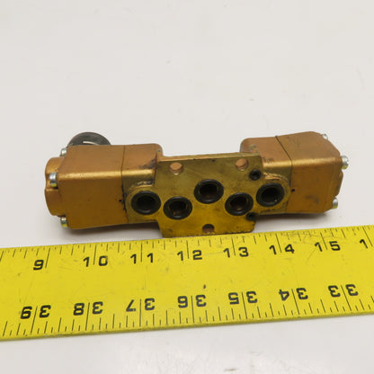 Versa VLP-4332-30 Pneumatic Directional Pilot Valve 200 PSI Missing Handle
