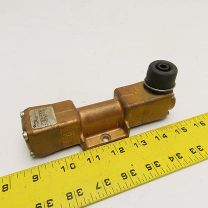 Versa VLP-4332-30 Pneumatic Directional Pilot Valve 200 PSI Missing Handle