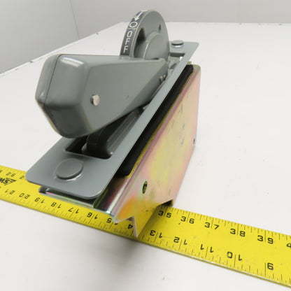 Allen Bradley Z-34080 Heavy Duty Rotary Operator Handle Mechanism with Faceplate