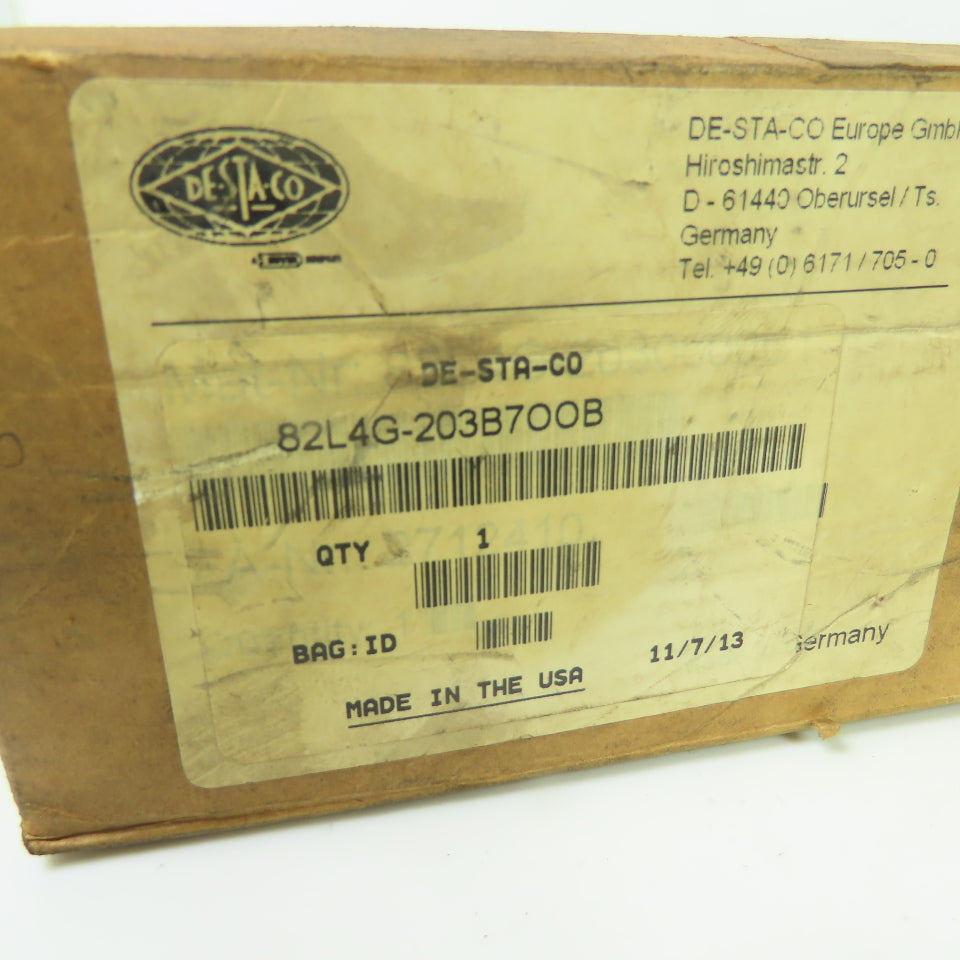 De-Sta-Co 82L4G-203B700B Pneumatic Power Clamp with 8EA-138-1 Sensor