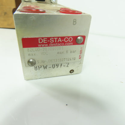 De-Sta-Co 82L4G-203B700B Pneumatic Power Clamp with 8EA-138-1 Sensor