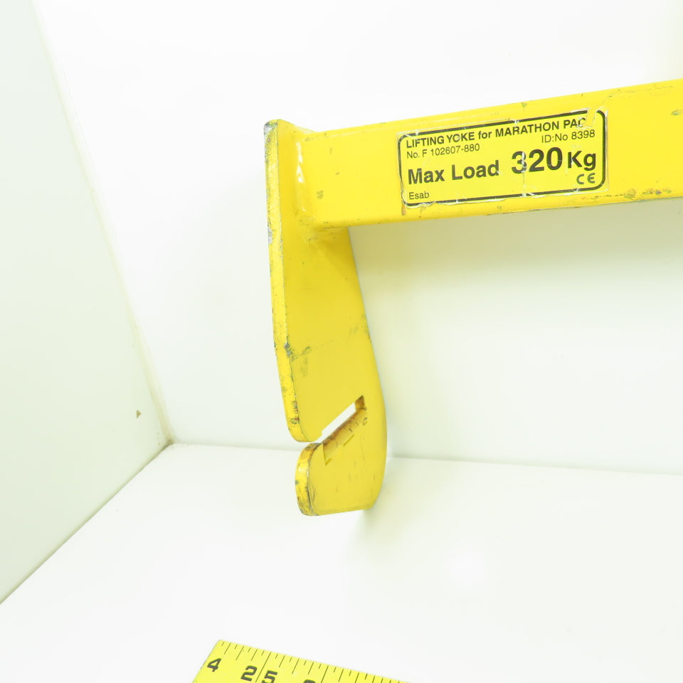 Esab ID:No 8398 102607-880 22" L Lifting Yoke for Marathon Pac 320kg Max Load
