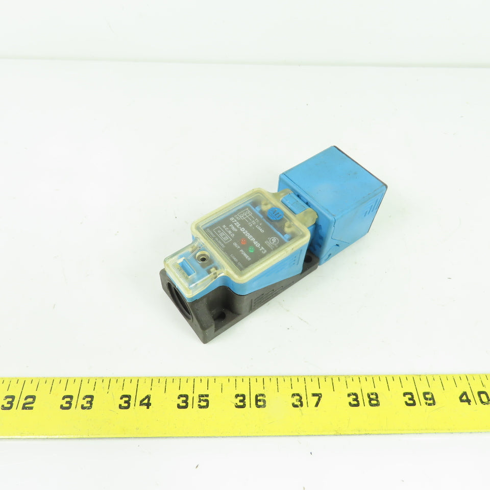 Allen-Bradley 872L-D20EP40-T3 PNP N.C./N.O. Proximity Sensor 10-30VDC