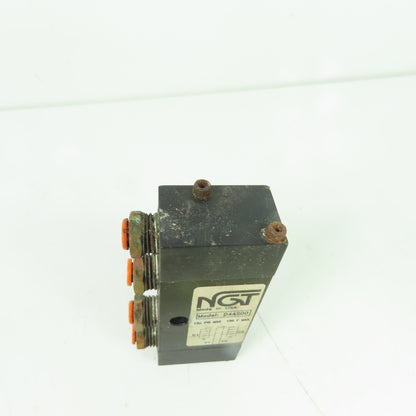 NGT D4AS00 Pneumatic Dual Check Valve 120 PSI MAX 1/4" NPTF
