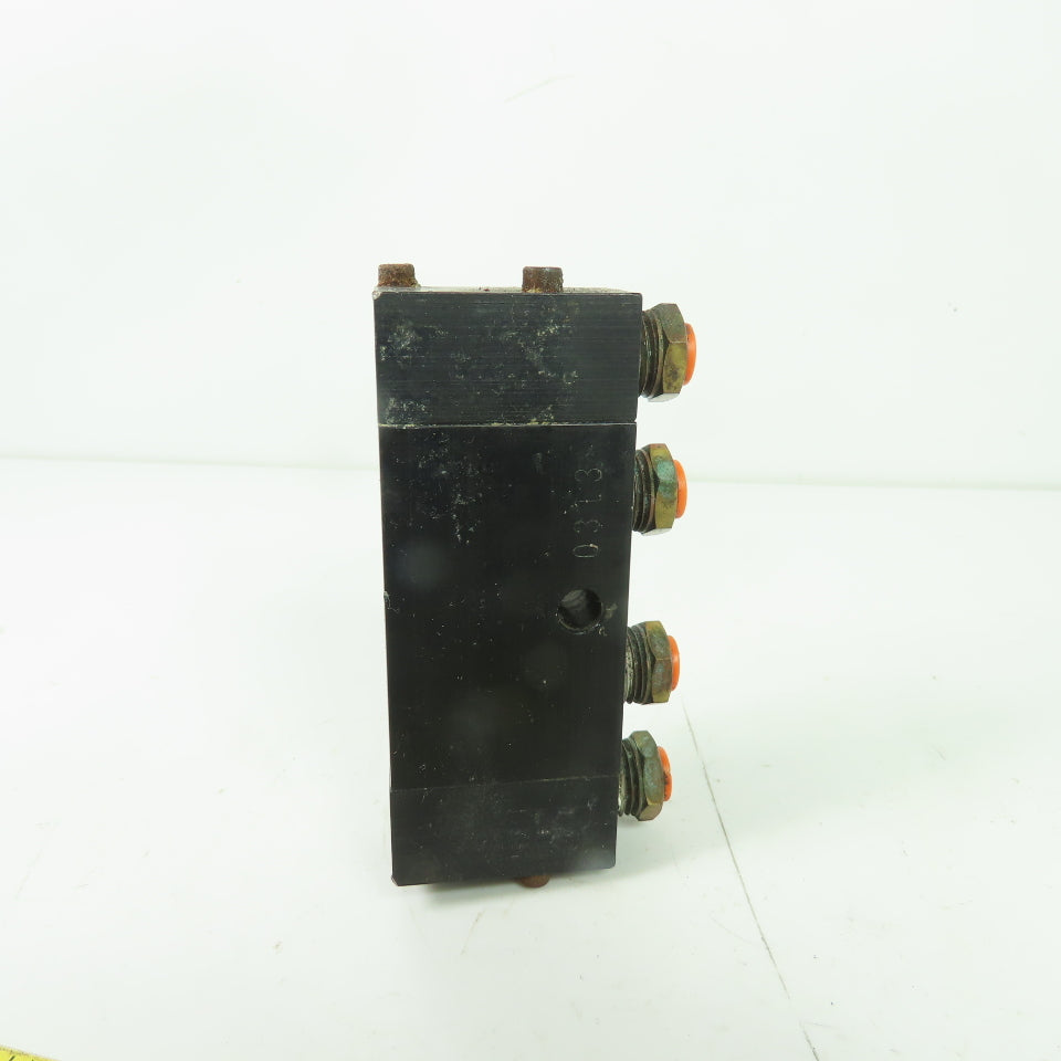 NGT D4AS00 Pneumatic Dual Check Valve 120 PSI MAX 1/4" NPTF
