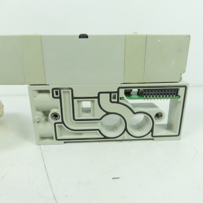 Numatics 051BB500M000061 Solenoid Valve W/ Manifold Block 24VDC 120 PSIG NEW