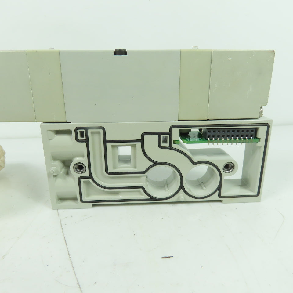 Numatics 051BB500M000061 Solenoid Valve W/ Manifold Block 24VDC 120 PSIG NEW