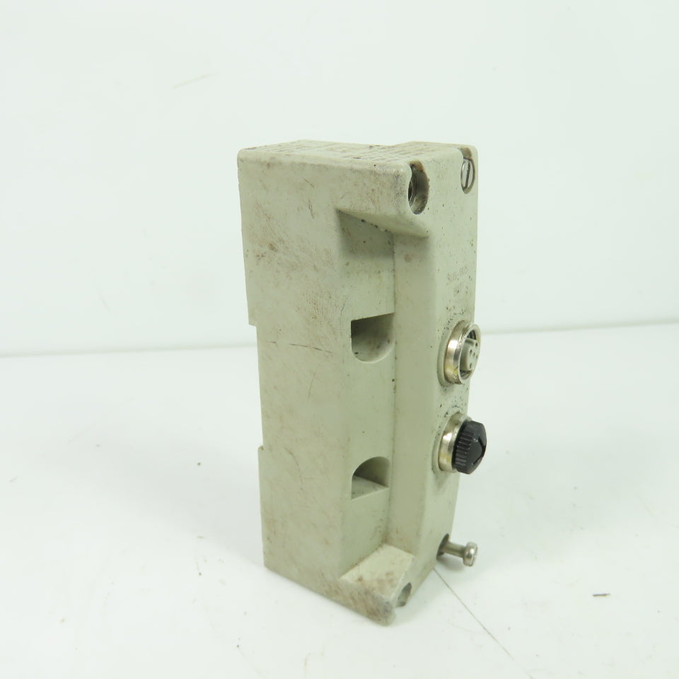Numatics 240-183 G3 Series SUB-BUS & AUX POWER OUT Module