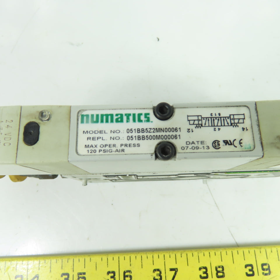 Numatics 051BB5Z2MN00061 Pneumatic Solenoid Valve 24VDC 1.35W 120PSIG W/ Base