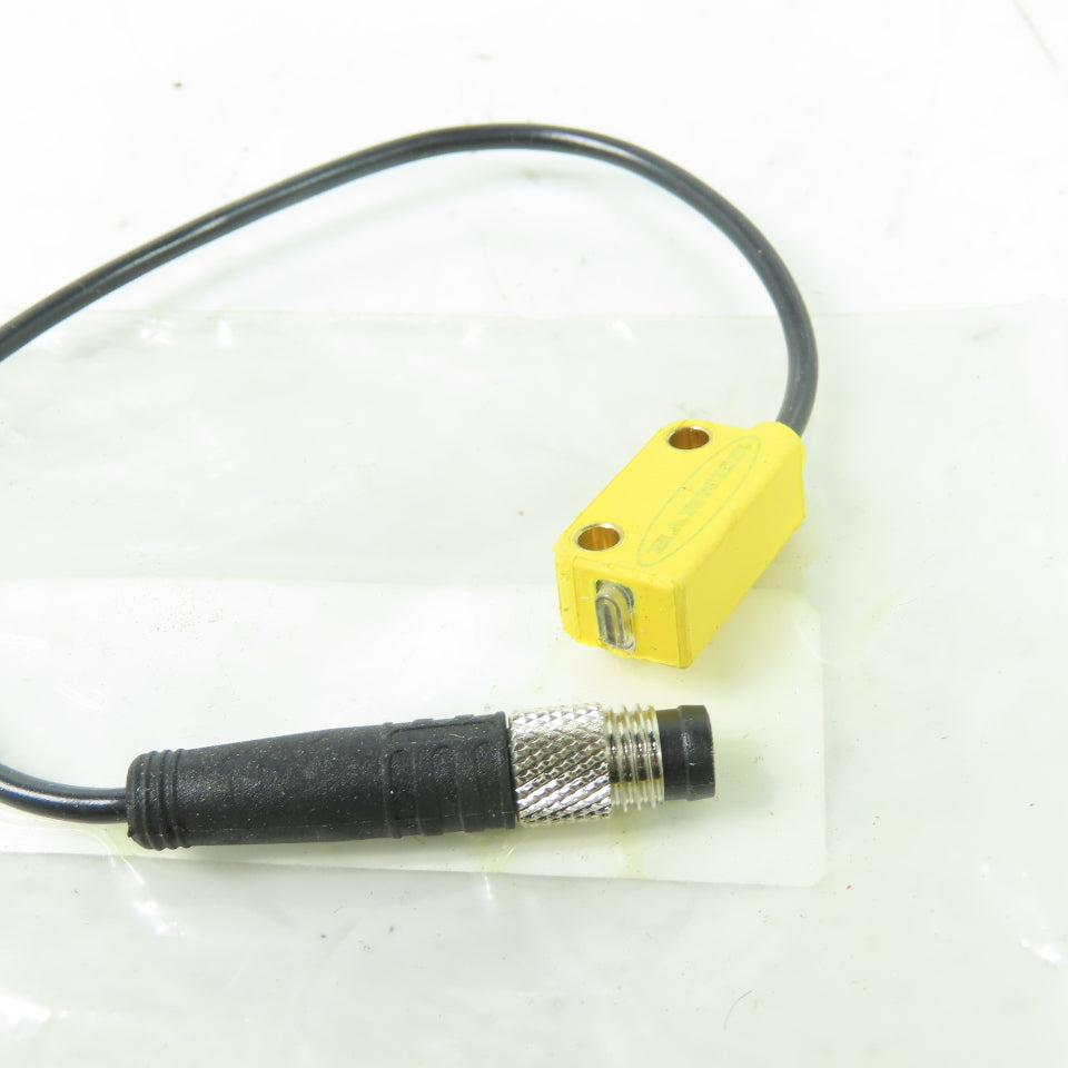 Banner Q12AB6FF50Q WORLD-BEAM Q12 Miniature Photoelectric Sensor 10-30VDC new