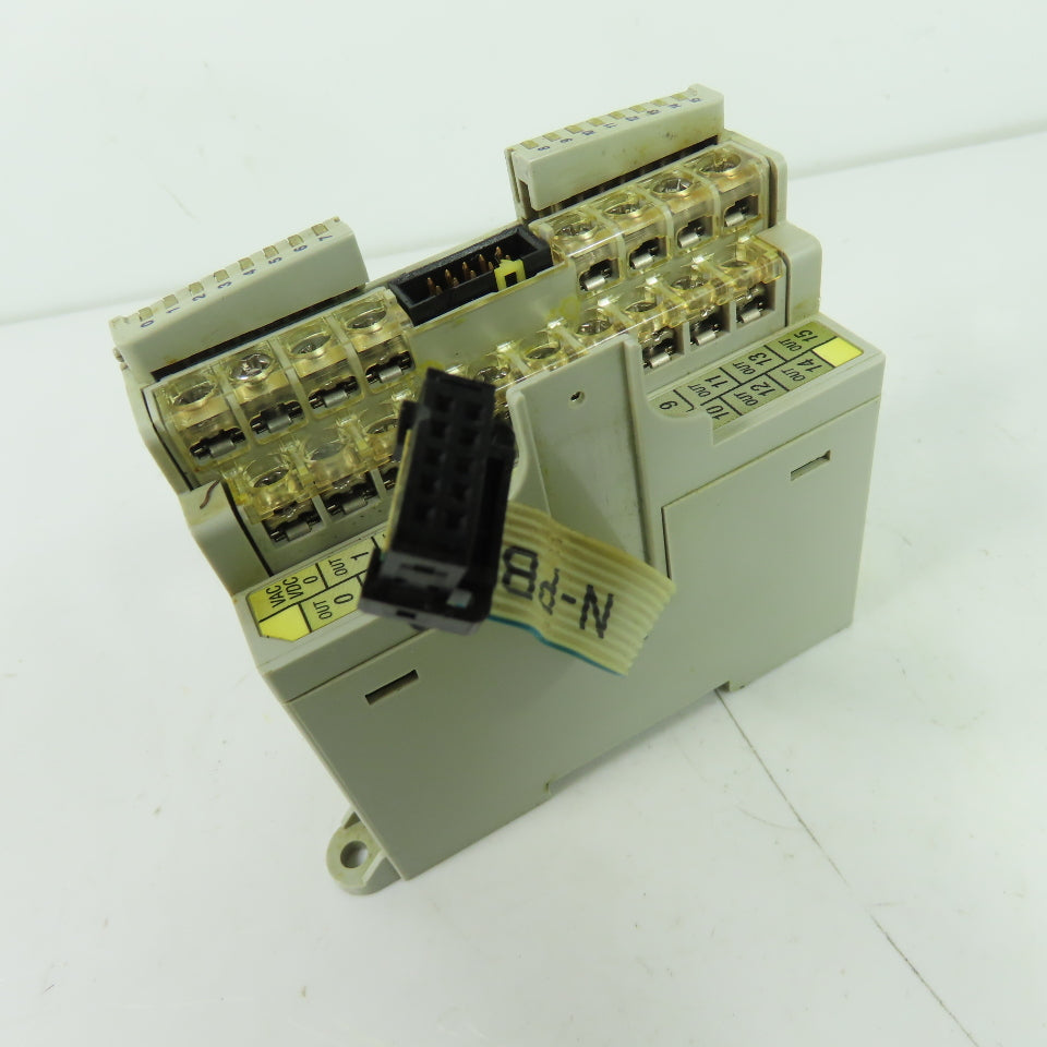 Allen-Bradley 1762-OW16 MicroLogix Ser A Rev A 16 PT VAC/VDC Relay Output Module