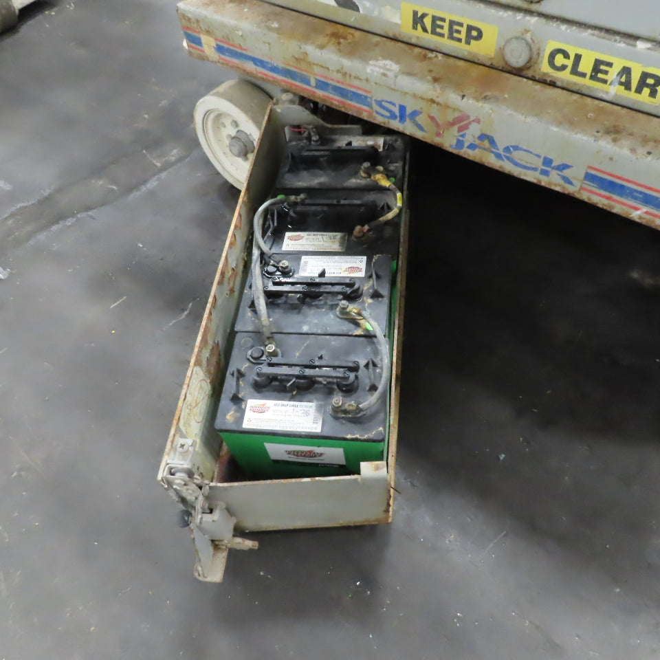Skyjack SJIII 3219 550Lbs 19' Compact Scissor Arial Man Lift 24VDC 568Hrs.
