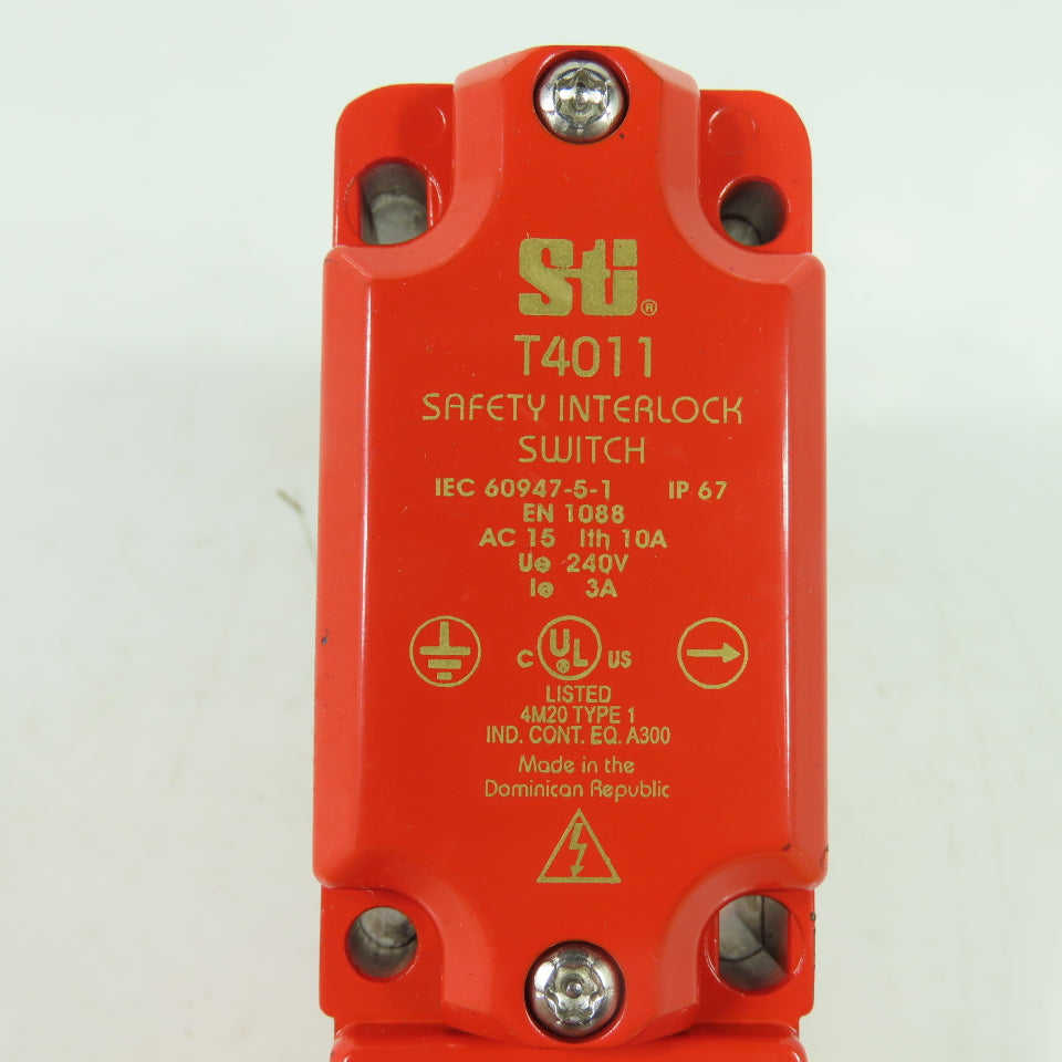Scientific Technologies T4011-L021SN Safety Interlock Switch with Latch 240V 3A