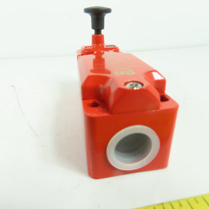 Scientific Technologies T4011-L021SN Safety Interlock Switch with Latch 240V 3A