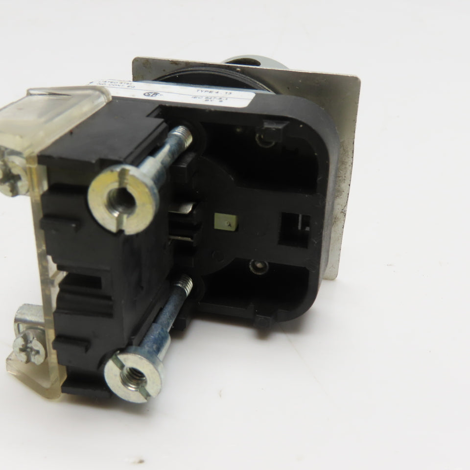 Allen-Bradley 800T-QAH24A 24V AC/DC Green Illuminated Push Button