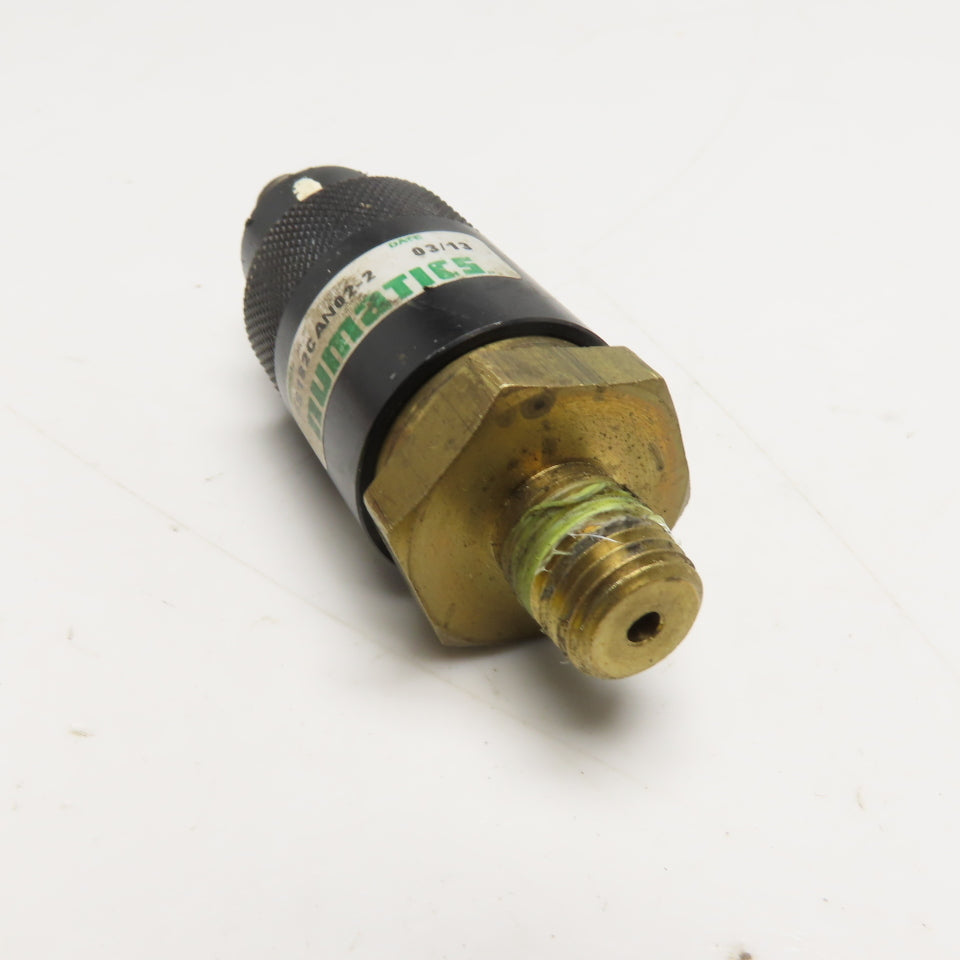 Numatics PS182CAN02-2 Adjustable Pressure Switch M12 3-Pin Connector 1/4" NPT