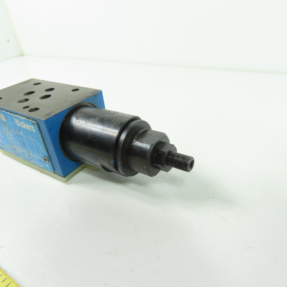 Vickers DGMX2-3-PP-CW-B-40 Pressure Reducing Flow Control Valve