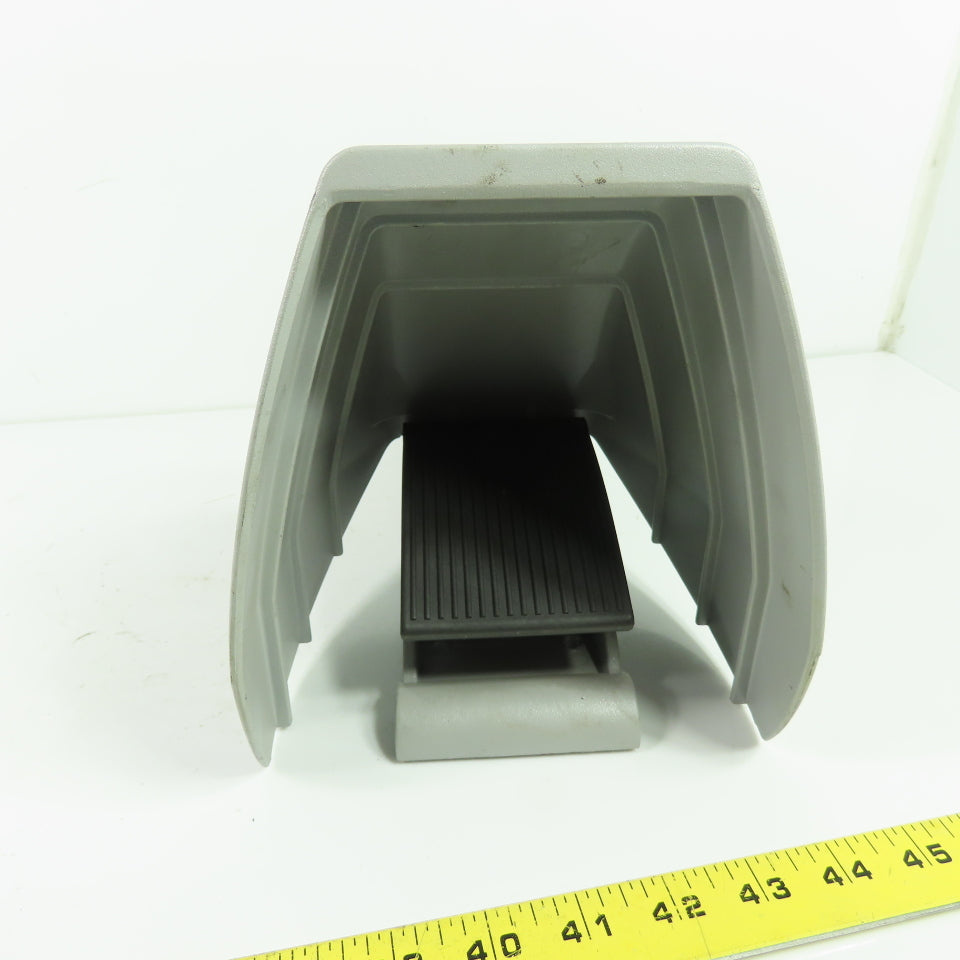 Schmersal TFH 232-22 Industrial Guarded Foot Switch NEW