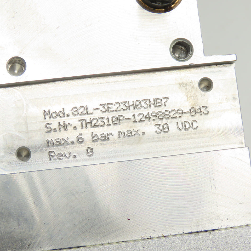 Destaco 82L-3E23H03NB7 Modular Power Clamp W/ Hand Lever 0-150°