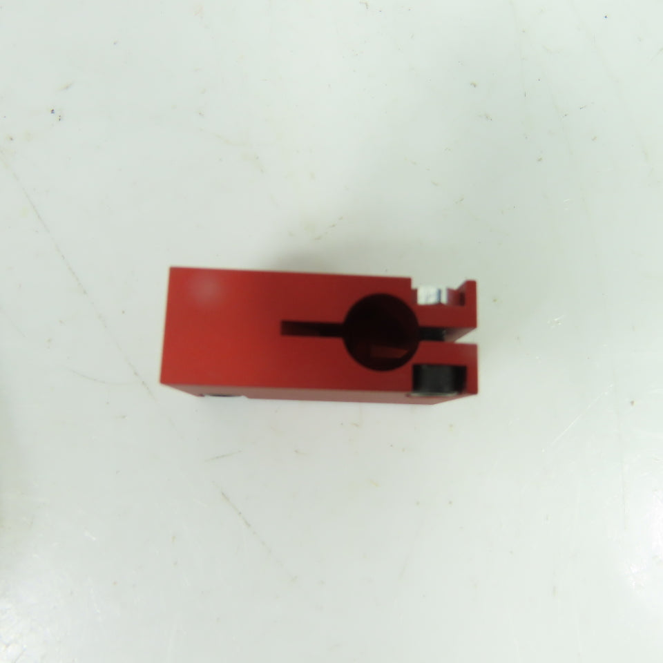 Balluff BES 08-FA-BS-8,0-W BAM009T Prox Sensor Mounting Clamp Block NEW