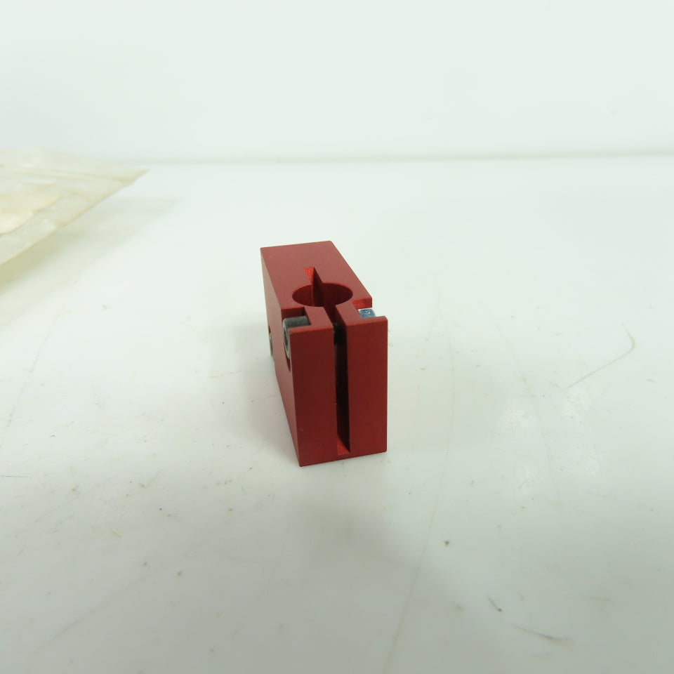 Balluff BES 08-FA-BS-8,0-W BAM009T Prox Sensor Mounting Clamp Block NEW