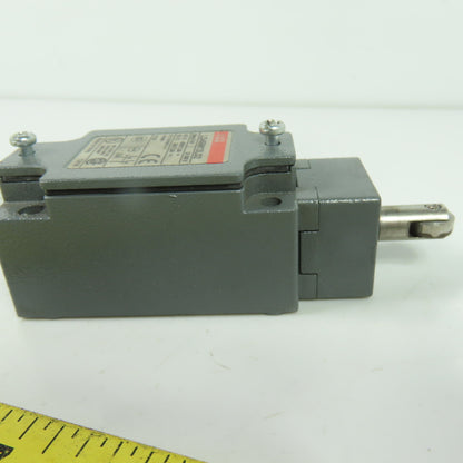 ABB LS45M13L02 Heavy Duty Limit Switch Roller Plunger 400V 24V NEW
