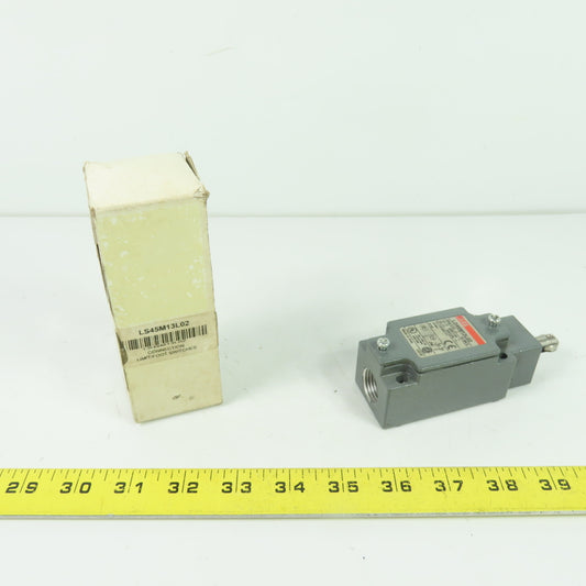 ABB LS45M13L02 Heavy Duty Limit Switch Roller Plunger 400V 24V NEW