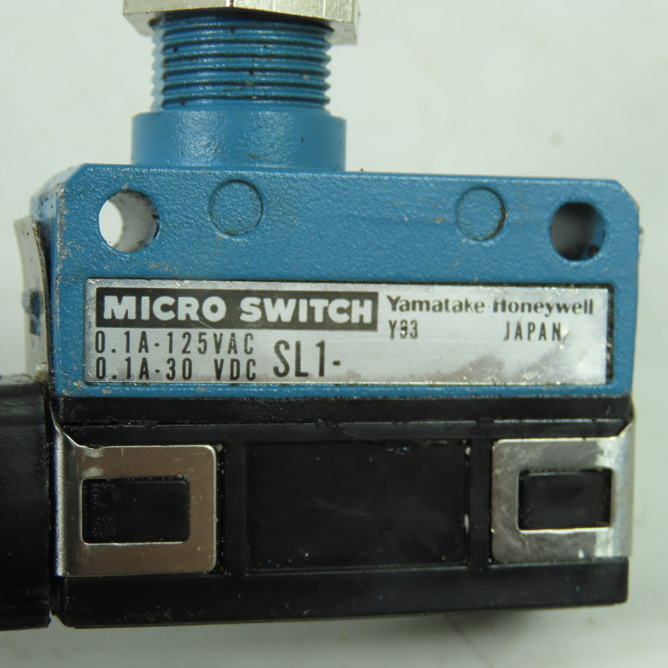 Honeywell SL1-A Roller Plunger Micro Switch 0.1A 125VAC 0.1A 30VDC