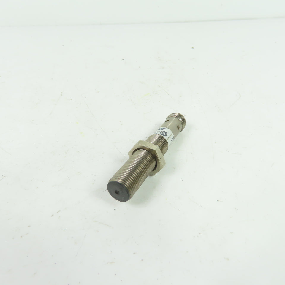 Allen-Bradley 872C-D3CP12-D4 Inductive Proximity Sensor 10-30VDC 200mA Ser C