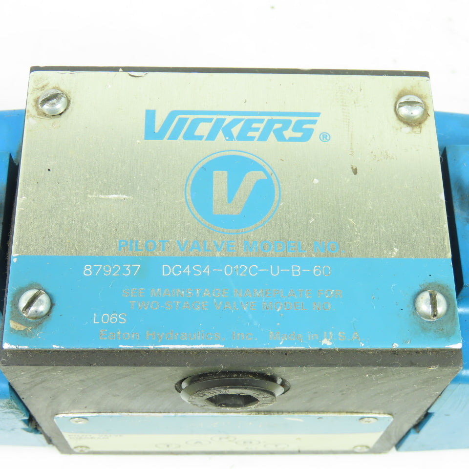 Vickers 879237 DG4S4-012C-U-B-60 Solenoid Controlled Pilot Valve 120VAC Coil
