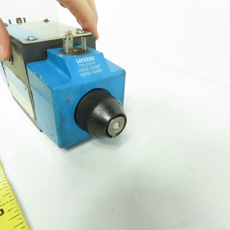 Vickers 879237 DG4S4-012C-U-B-60 Solenoid Controlled Pilot Valve 120VAC Coil