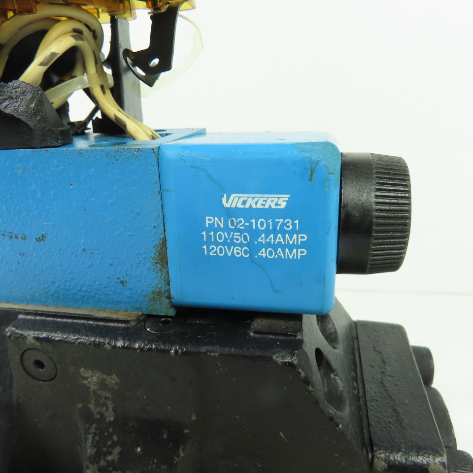Vickers DG5S-8-4N-VM-FW-B5-30 Control Valve 110/120V W/DG4V-3S-6N-VM-FW-B5-60