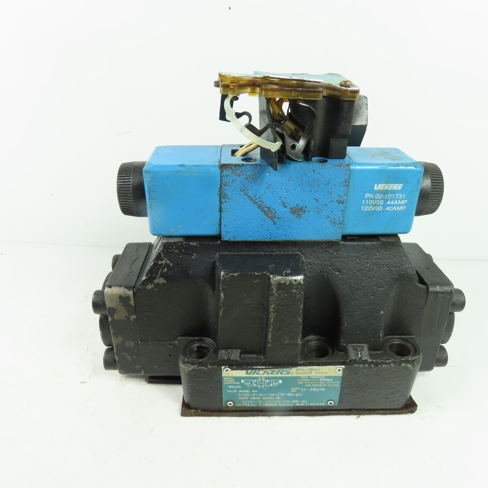 Vickers DG5S-8-4N-VM-FW-B5-30 Control Valve 110/120V W/DG4V-3S-6N-VM-FW-B5-60