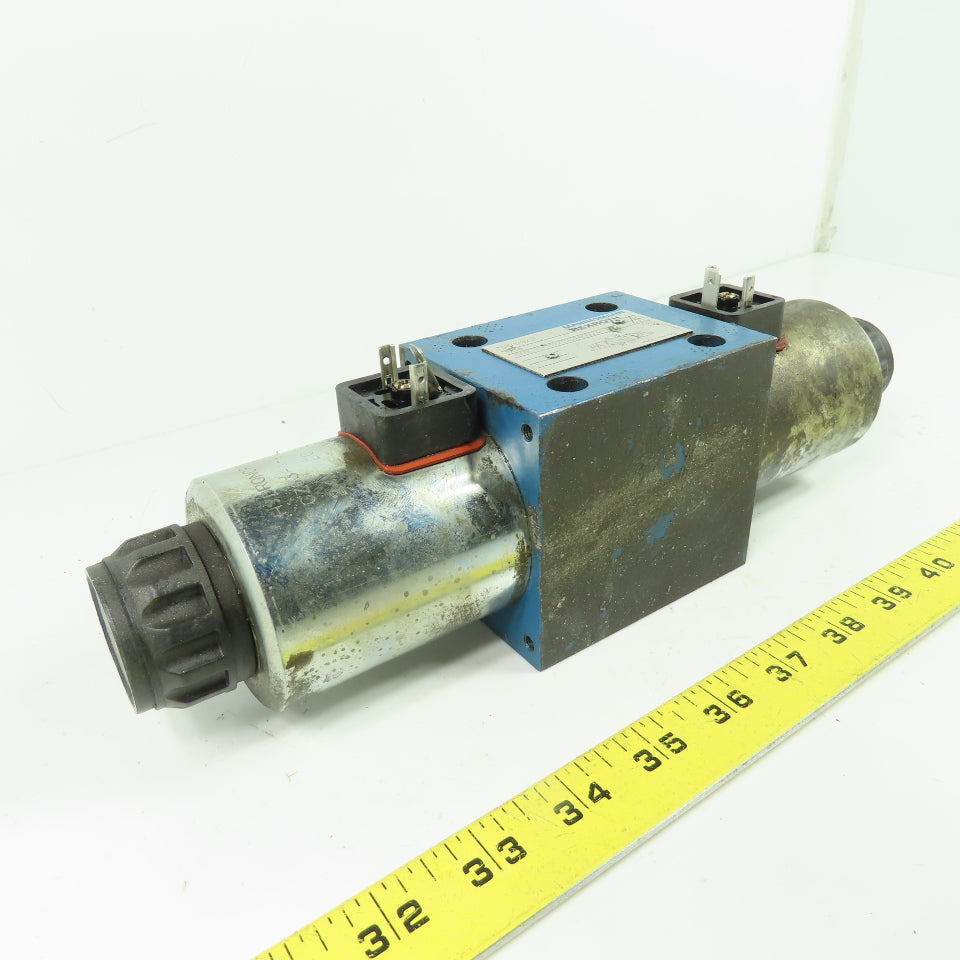 Mannesmann Rexroth 4WE 10 J32/CG24N9Z4 Directional Solenoid Valve 24VDC