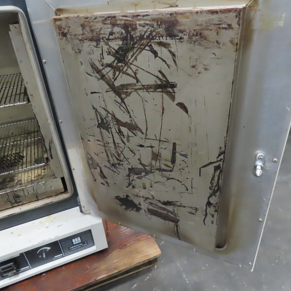 Lab-Line 3481M 2.5 Cu/Ft 2 Shelf Laboratory Oven 110V 1Ph 1300W